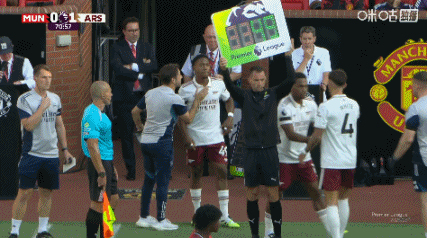 本-怀特72分钟伤退，廷伯和斯凯利替补出场